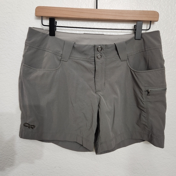Outdoor Research Pants - Outdoor Research women's ferrosi summit 5" Shorts size 6